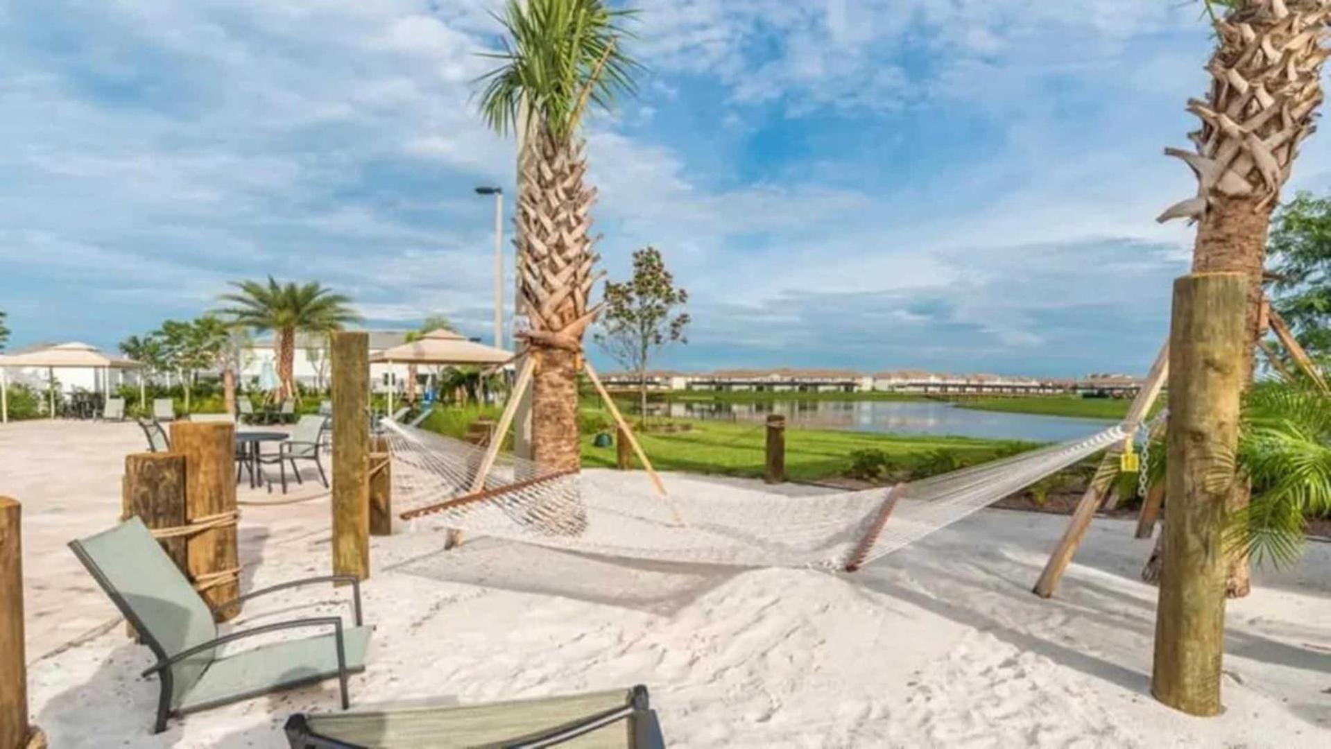 Family Resort - 4Br Home Near Disney - Private Pool, Bbq! キシミー エクステリア 写真